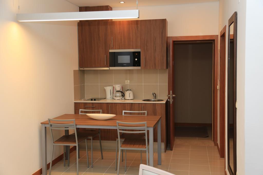 Fly Hotel Luanda Exterior photo